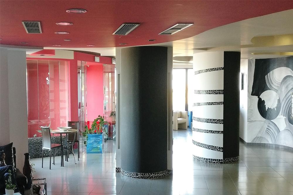 Tus Hotel