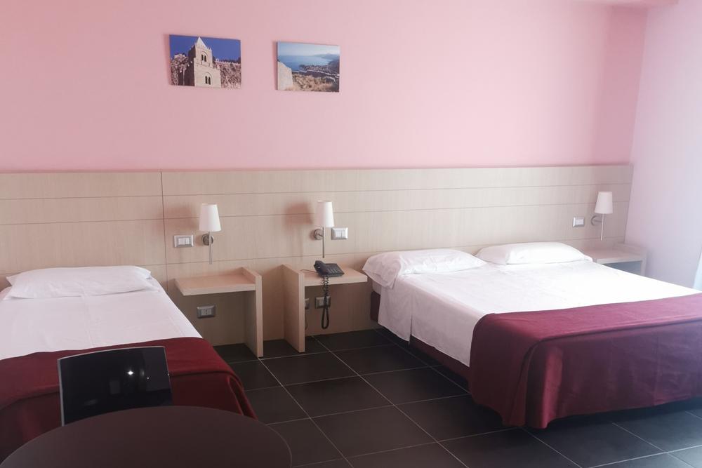 Tus Hotel