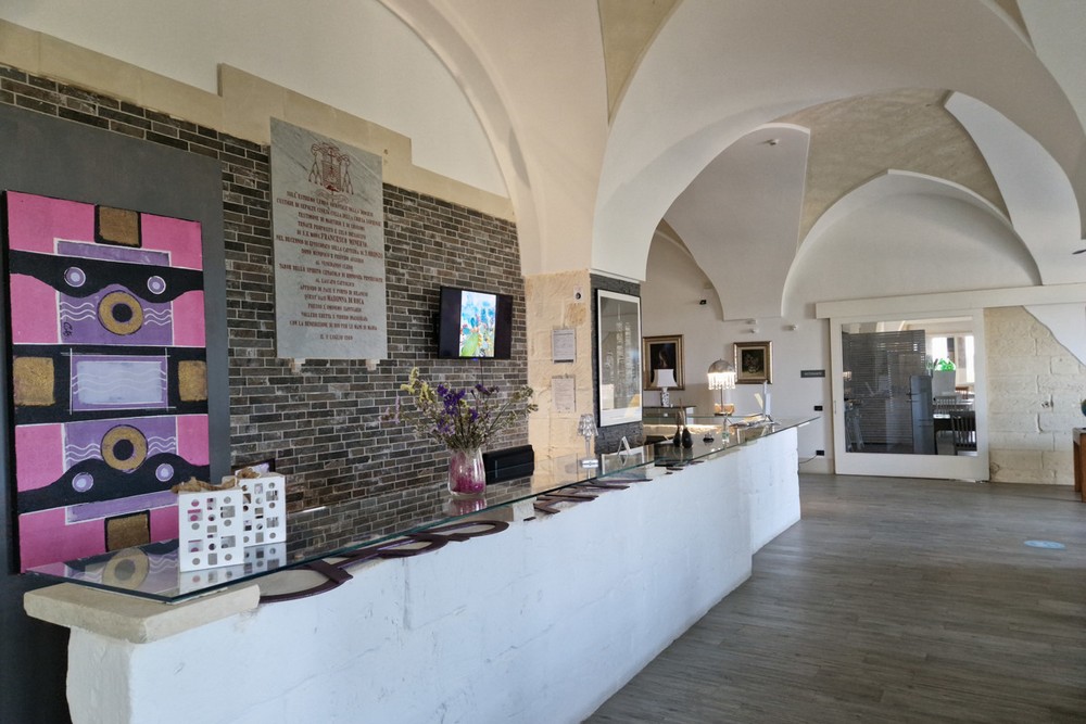 Oasis Park Hotel - Grotta della Poesia