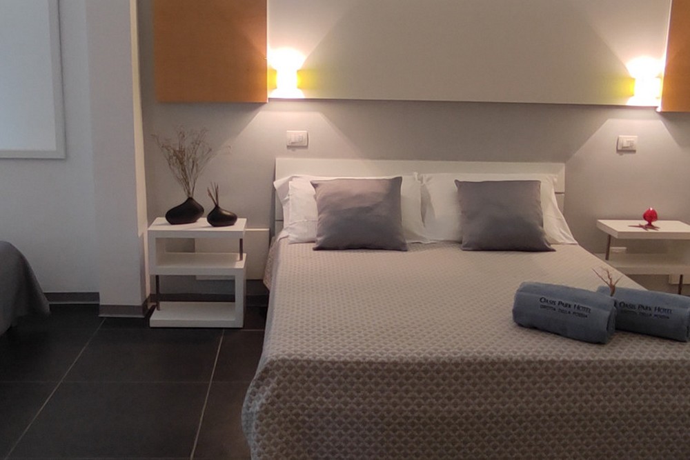 Oasis Park Hotel - Grotta della Poesia