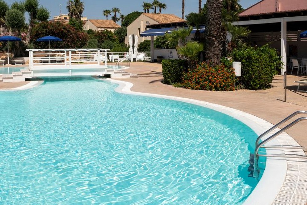 Delfino Beach Hotel