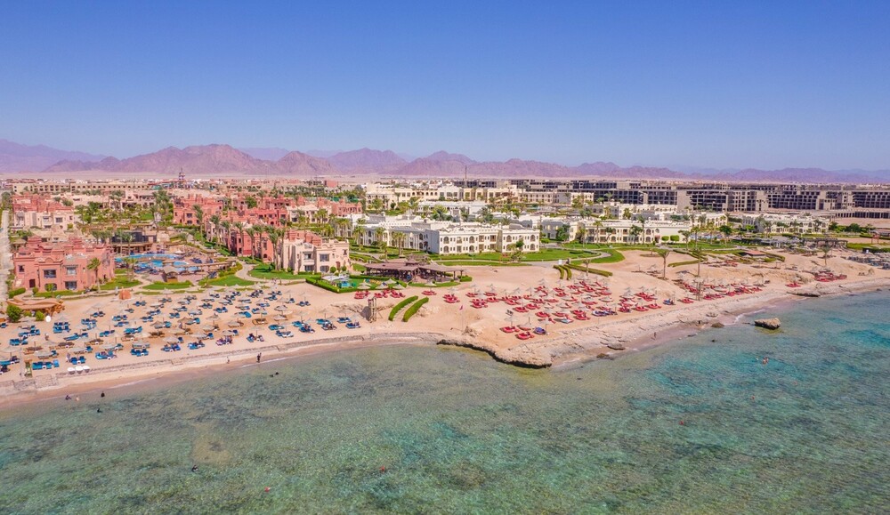 Charmillion Sea Life Resort