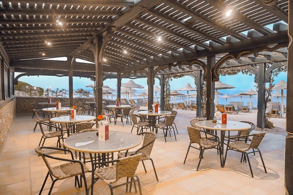 Charmillion Sea Life Resort