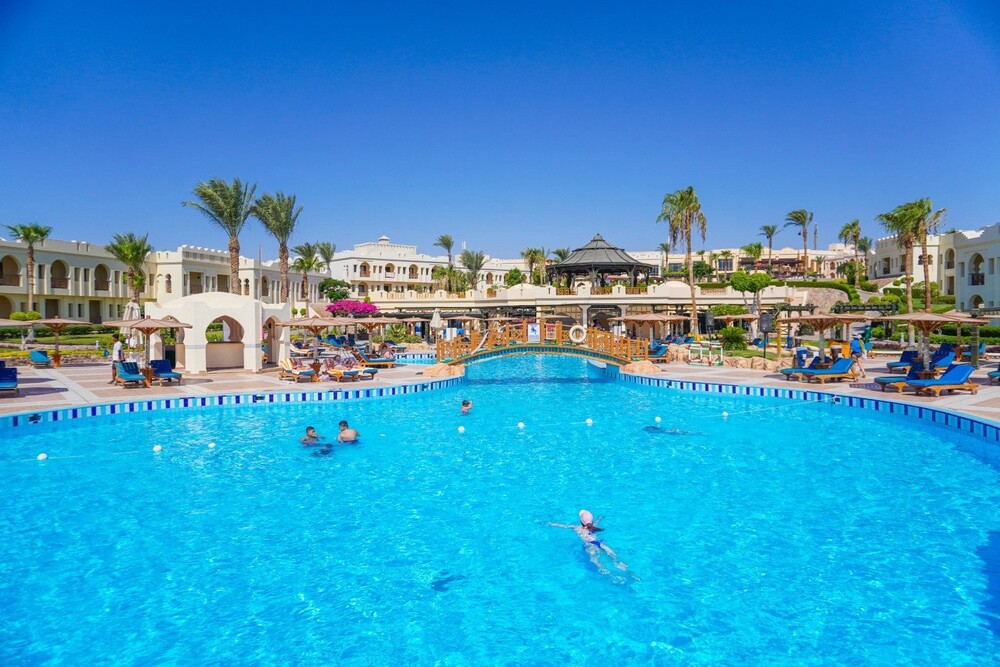 Charmillion Sea Life Resort