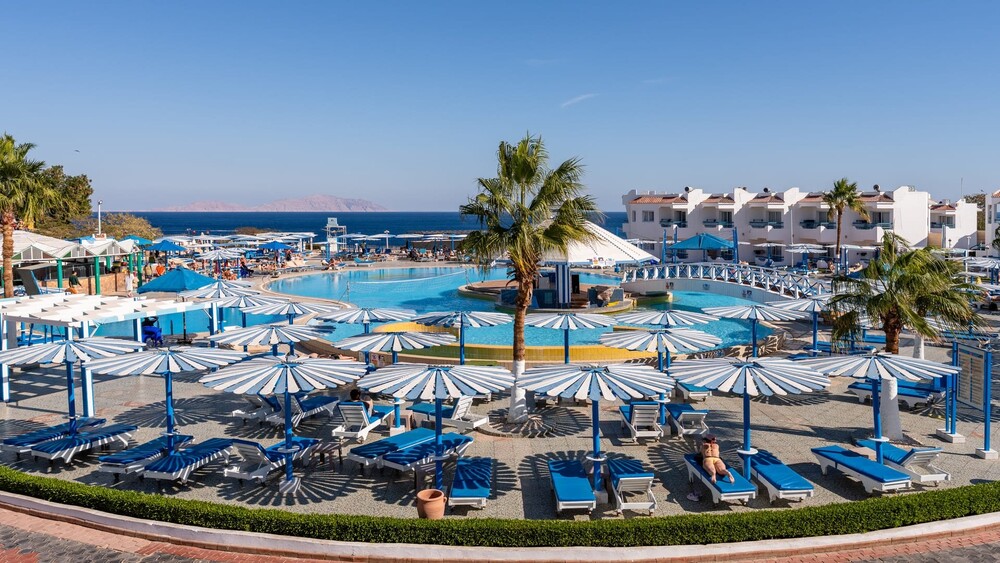 Dreams Beach Resort