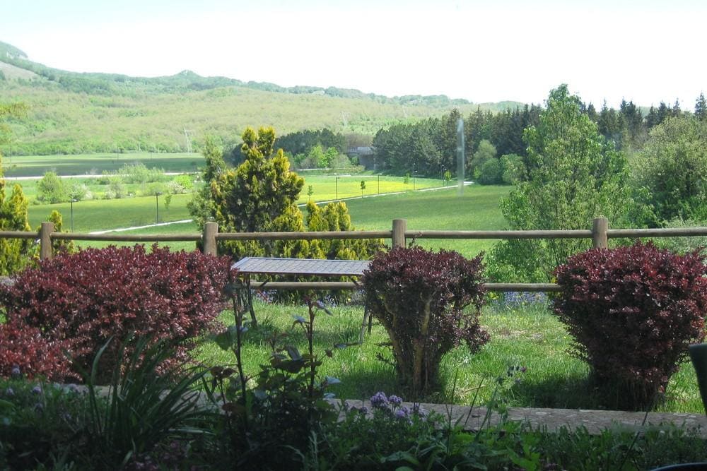 Hotel Holidays ESTATE