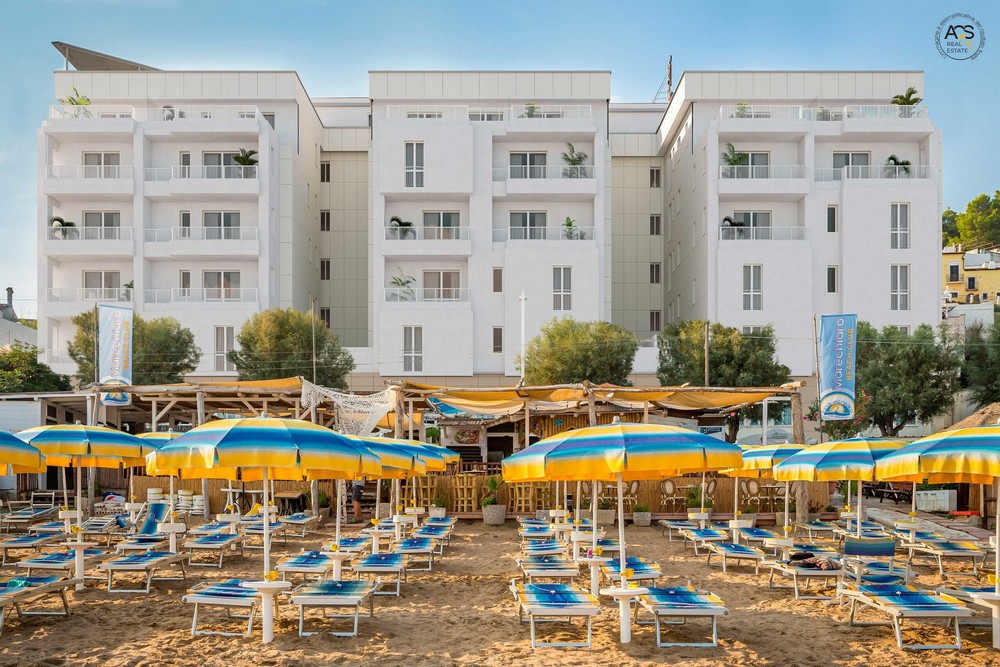 Marechiaro Hotel Beach Club