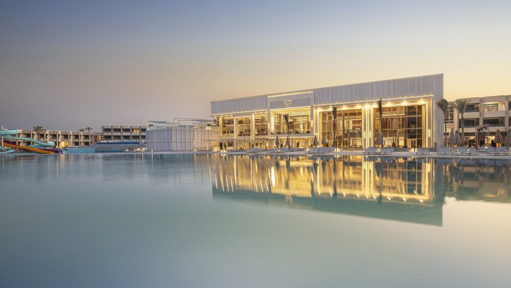 The V Hotel (ex Pyramisa Beach Resort)