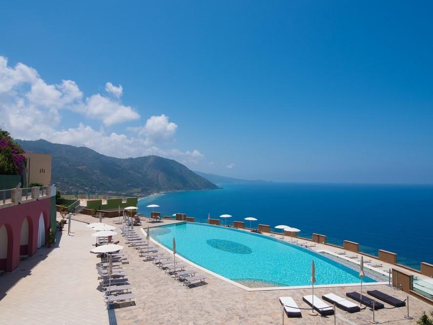 GH Hotel Avalon Sikani