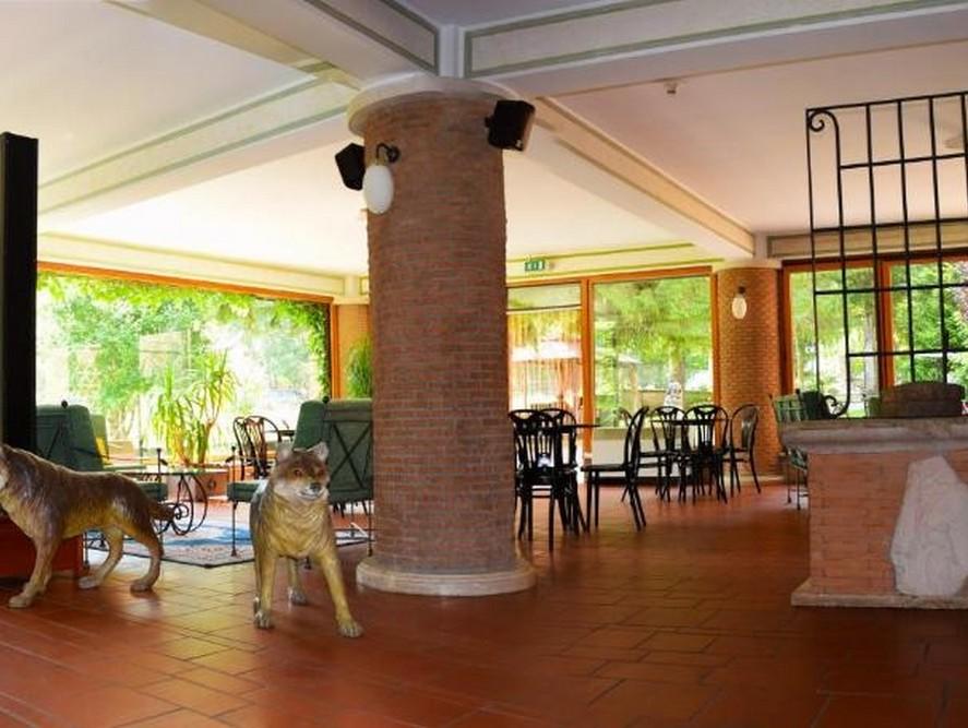 LH Albergo Il Picchio