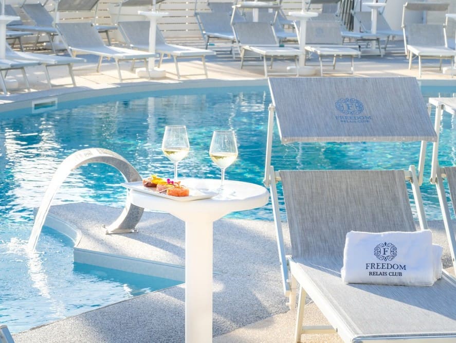 Relais Freedom Club