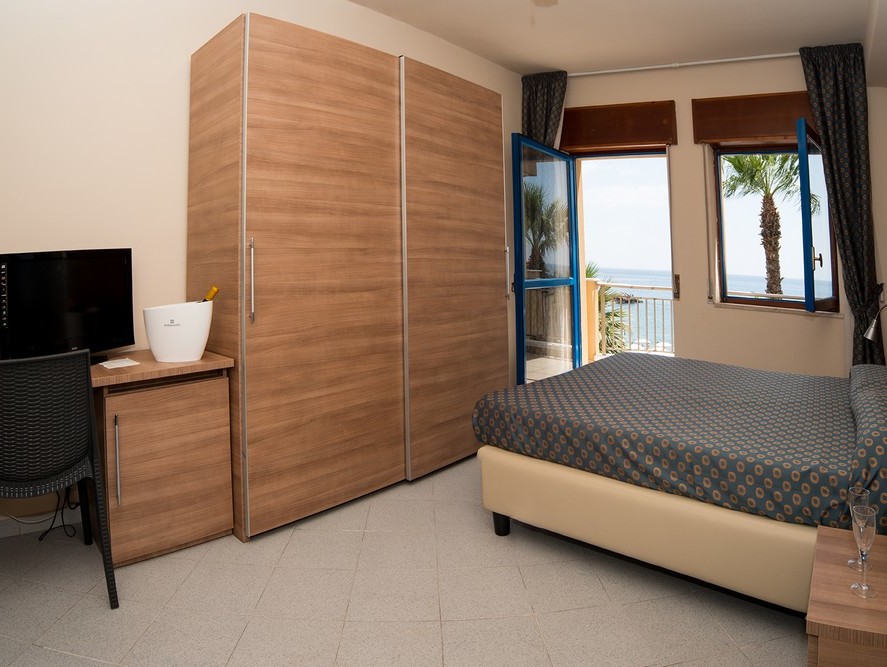 Elihotel