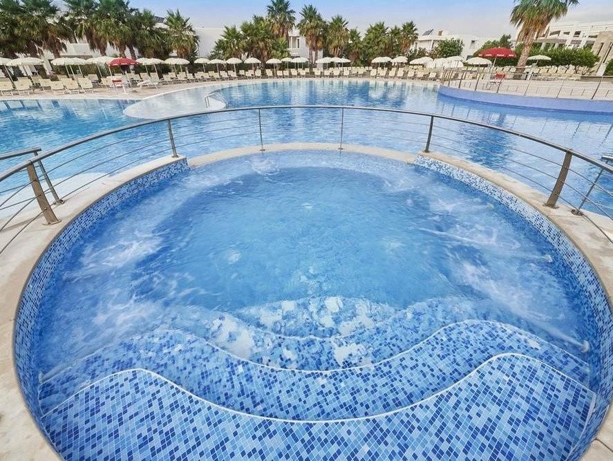 Riva Marina Resort