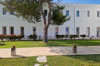 Oasis Park Hotel - Grotta della Poesia