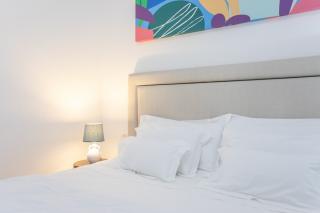 19 Summer Suites