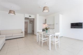 19 Summer Suites