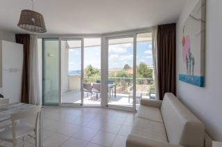 19 Summer Suites