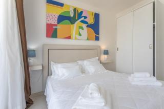 19 Summer Suites