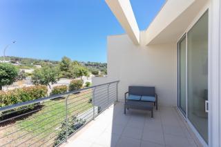 19 Summer Suites