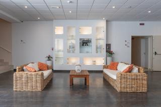 19 Summer Suites
