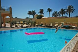 Hotel Mahara