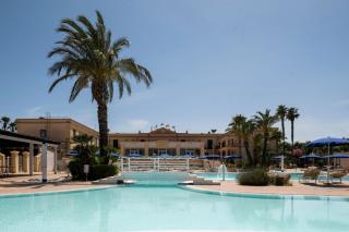 Delfino Beach Hotel