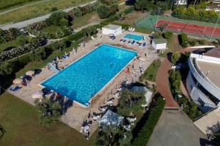 Mira Hotel Residence