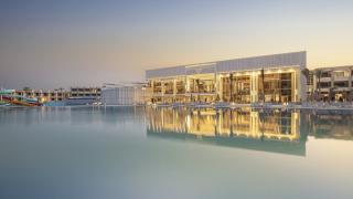 The V Hotel (ex Pyramisa Beach Resort)