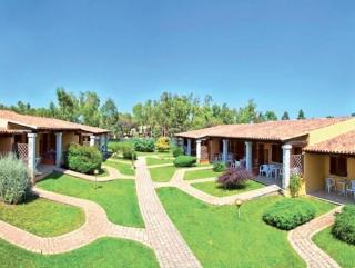 Club Hotel Eurovillage con PACCHETTO NAVE