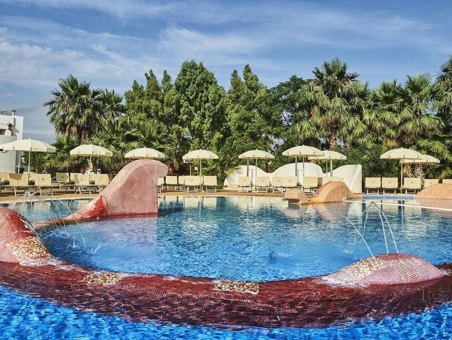 Riva Marina Resort
